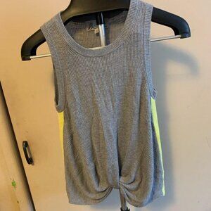 Dh New york Cashmere blend front twist tank